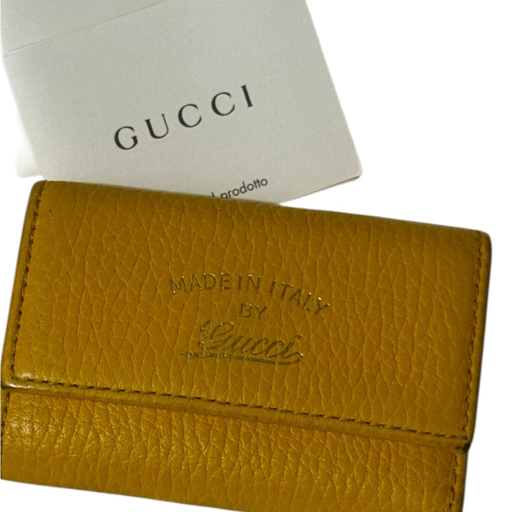 Gucci Yellow Leather Card Holder pre-loved